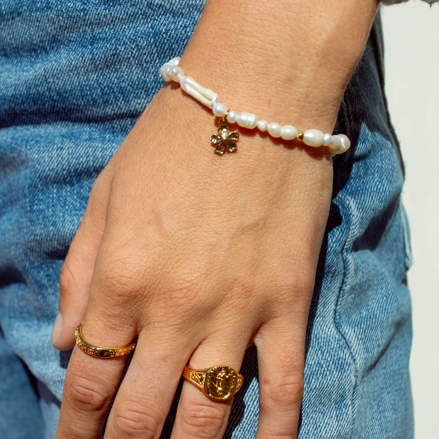 Flower Pearl Beaded Bracelet - Image 4