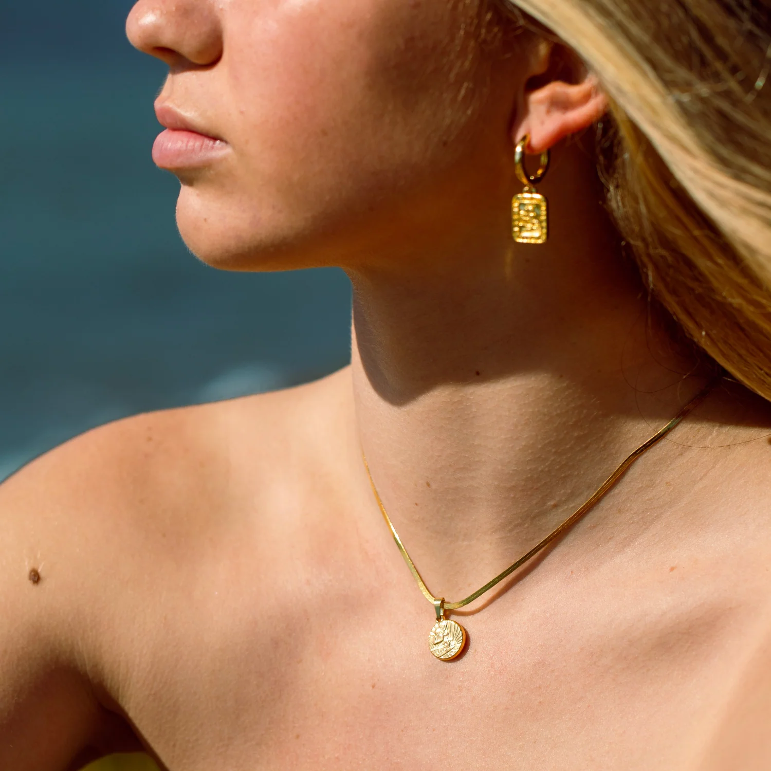 Gold Oceanside Herringbone Choker - Image 5