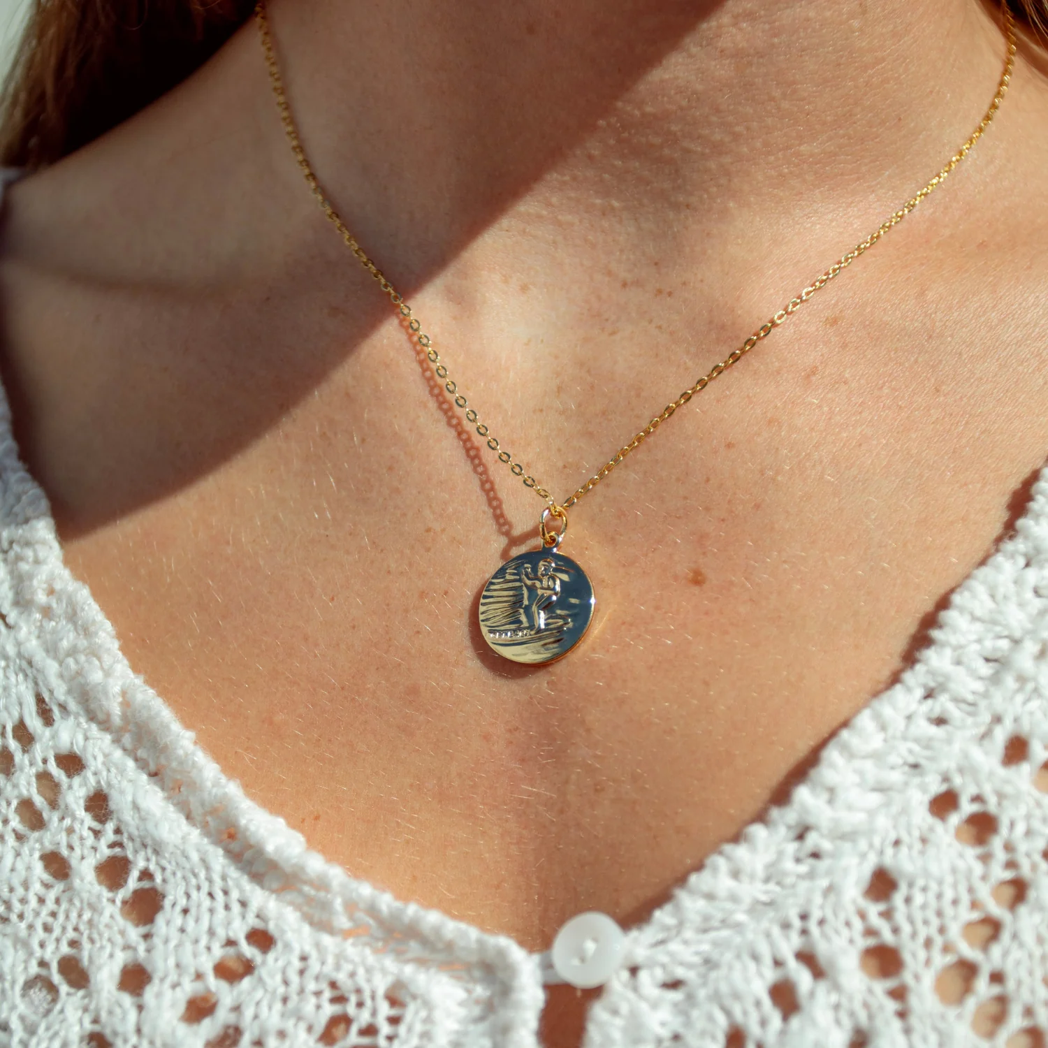 Medium - Gold / White - Image 4